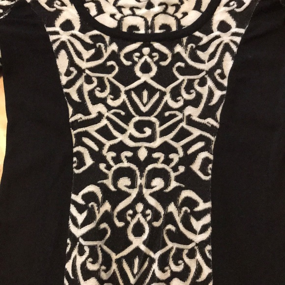 Carmen mark valvo sweater bodycon dress. EUC - Picture 8 of 8